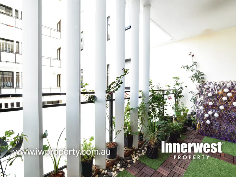 Premier Location Apartment