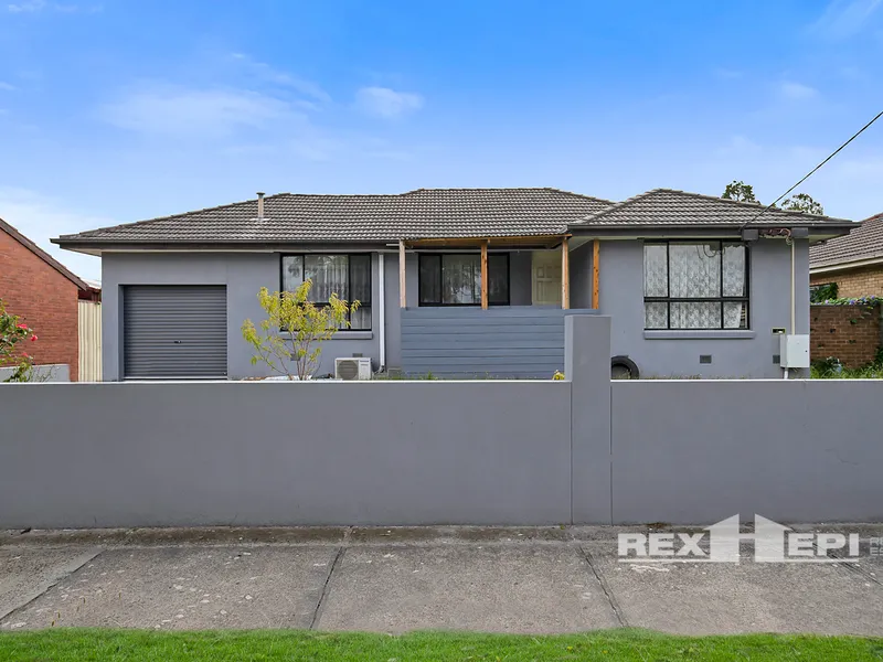 “INSPECT BY APPOINTMENT ONLY” Renovated and ready to move in!