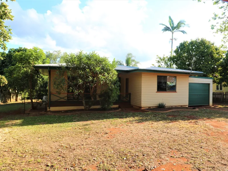 FAMILY HOME  ON THE HIGHWAY