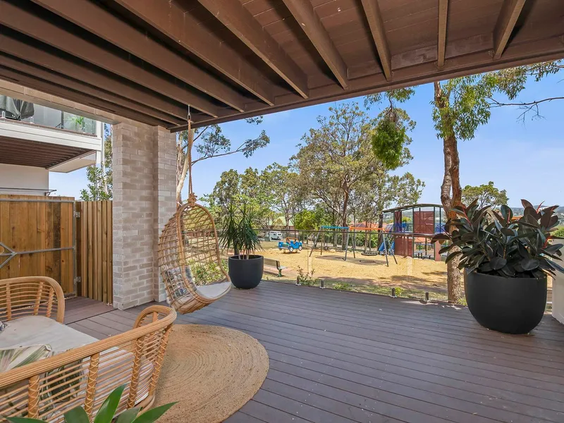 Tri-Level Terrace Home - Pool, Park & More!