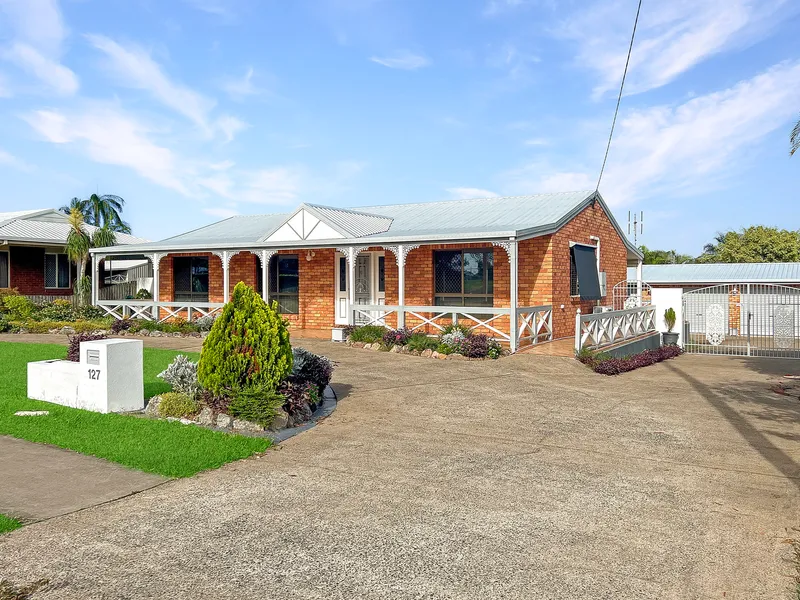 Welcome to 127 Elizabeth Street, Urangan QLD 4655 (BREAK LEASE)