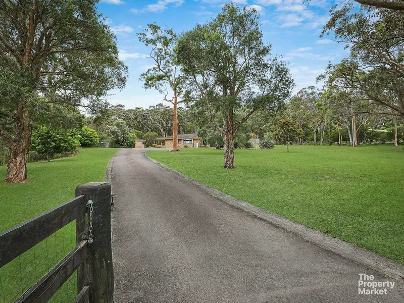 ESCAPE TO THE COUNTRY ON THE COAST