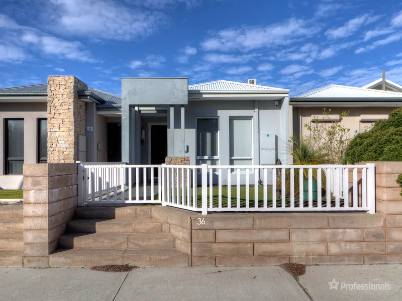 TWO BEDROOM DELIGHT!
