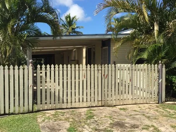 3 Bedroom home with large back yard!