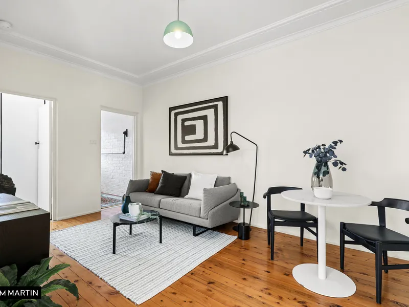 MGM MARTIN - ONE BEDROOM APARTMENT + STUDY