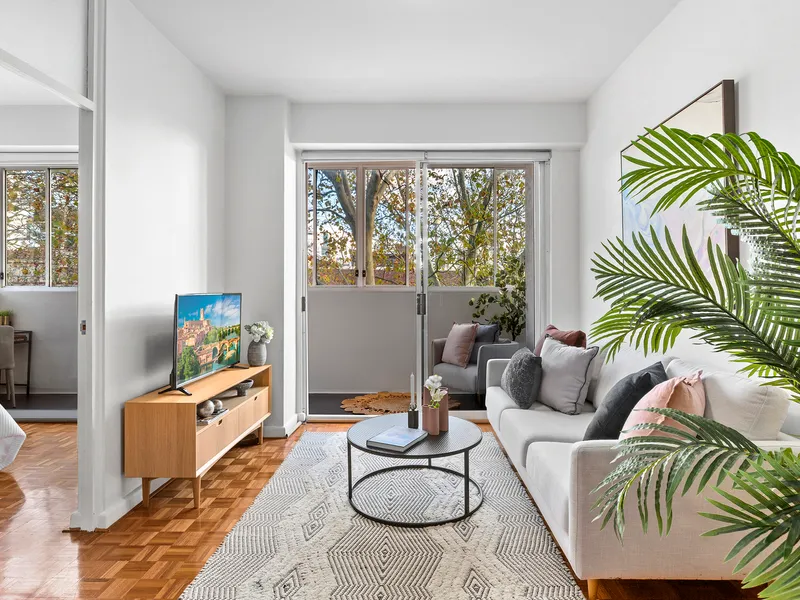 Oversized One Bedroom in Prime Location, Sunroom & Leafy Outlook with Harbour Bridge Glimpses