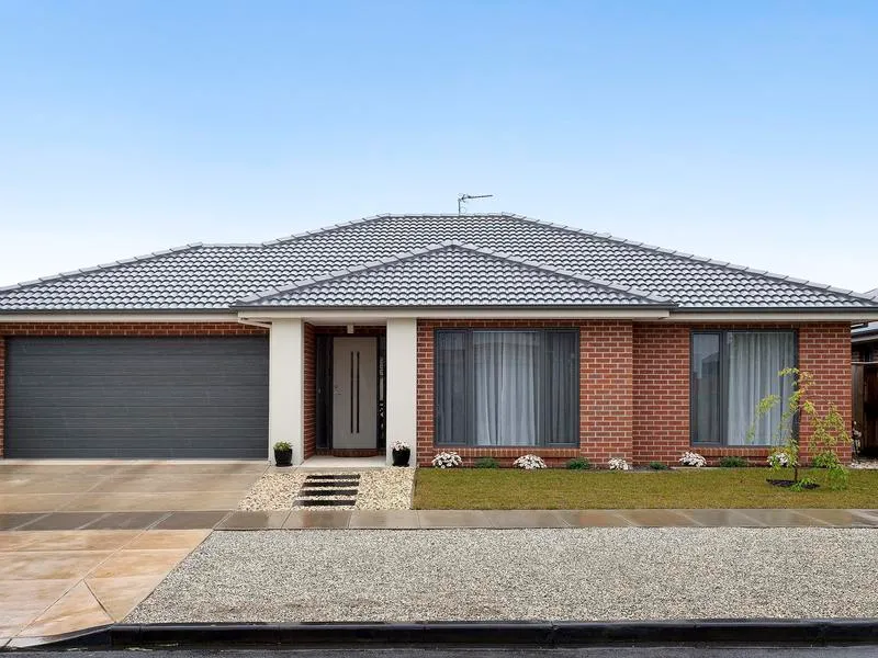 Striking Family Home in Insignia
