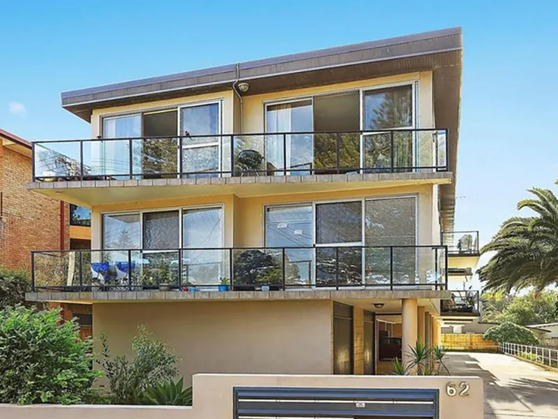 New carpet and new paint throughout