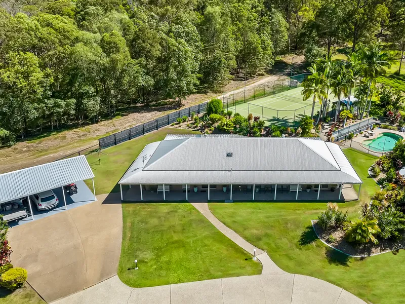 Private and Tranquil Oasis- 4 Bedrooms, Study, Two Living Areas, Pool, Tennis Court set on 7.56 acres