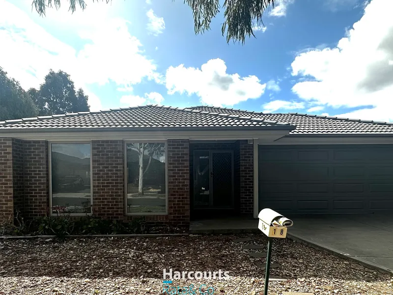 Marvelous Mernda Living