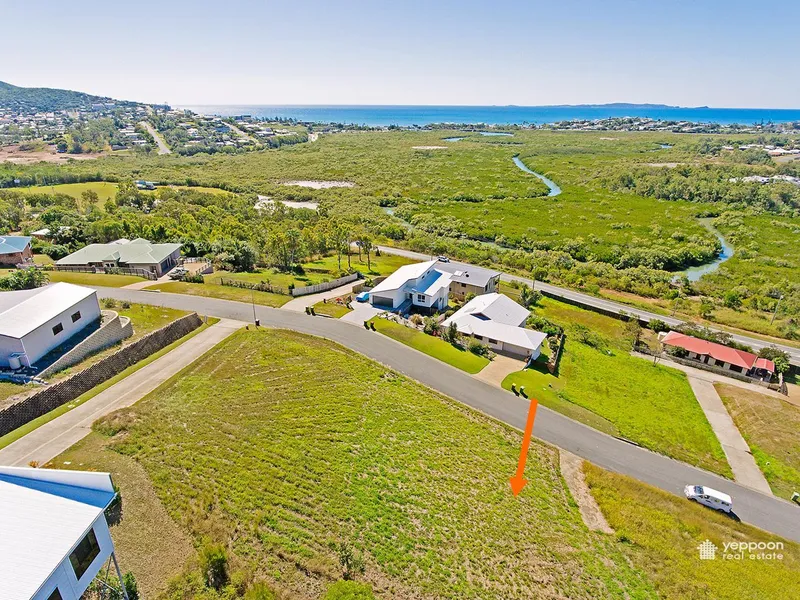Elevated huge block with spectacular ocean views