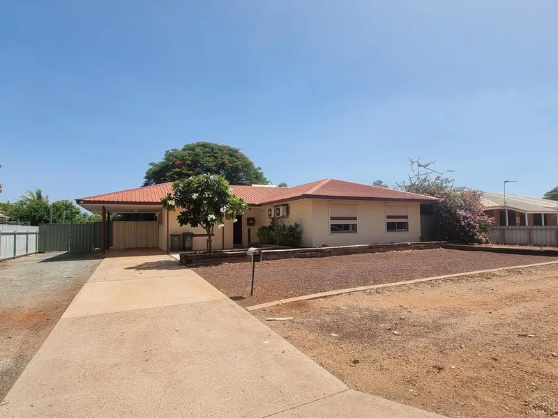 Well maintained and affordable home!