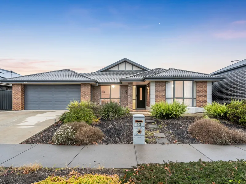 The ultimate family home in an ever-popular location