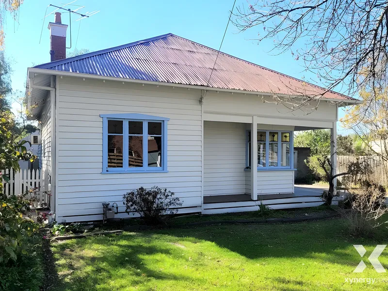 Charming Period Home in Prime Ivanhoe Location with Modern Comforts and Spacious Yard