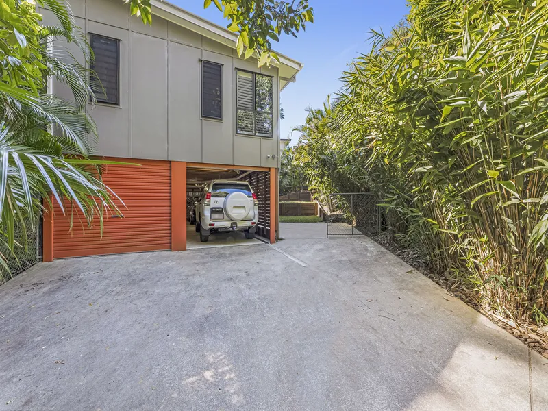BEAUTIFUL FAMILY HOME WITH A BUSHLAND BACKDROP