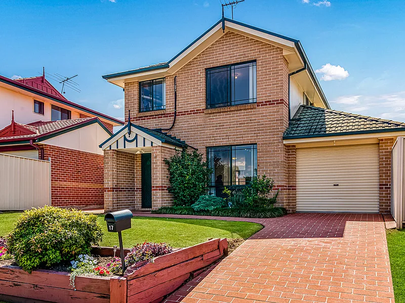 MODERN FAMILY LIVING