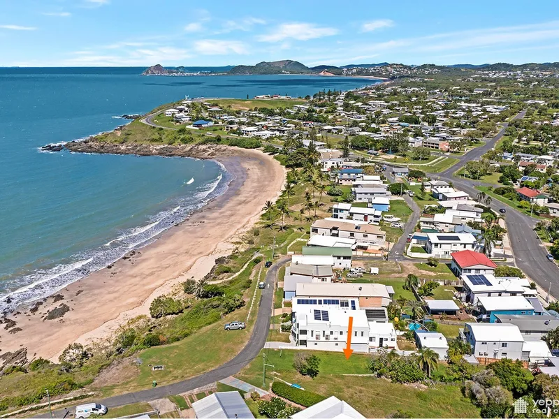 Phenomenal location, build your dream home overlooking Cooee Bay!