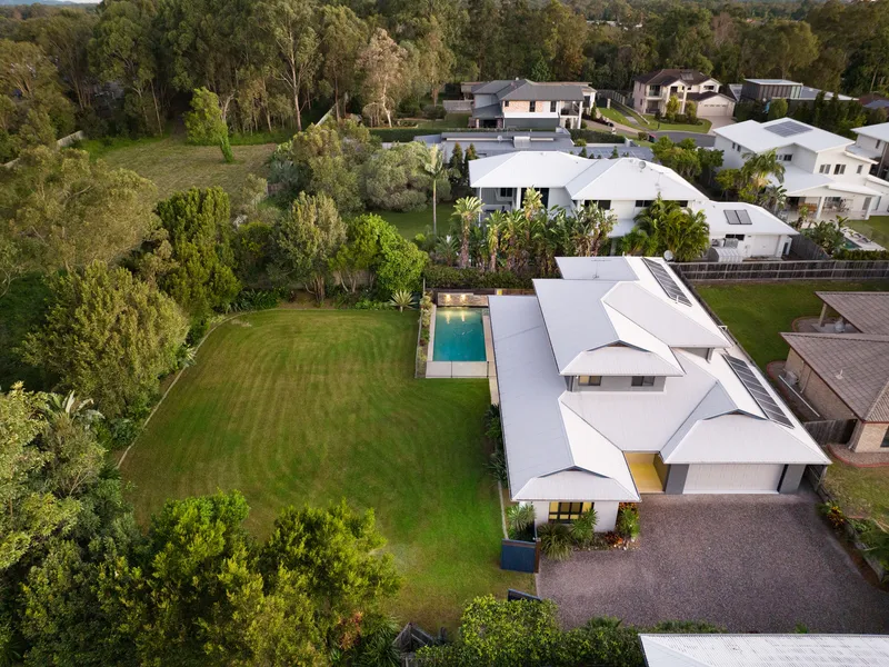 Ultra Unique Acreage Style Living Without All The Maintenance