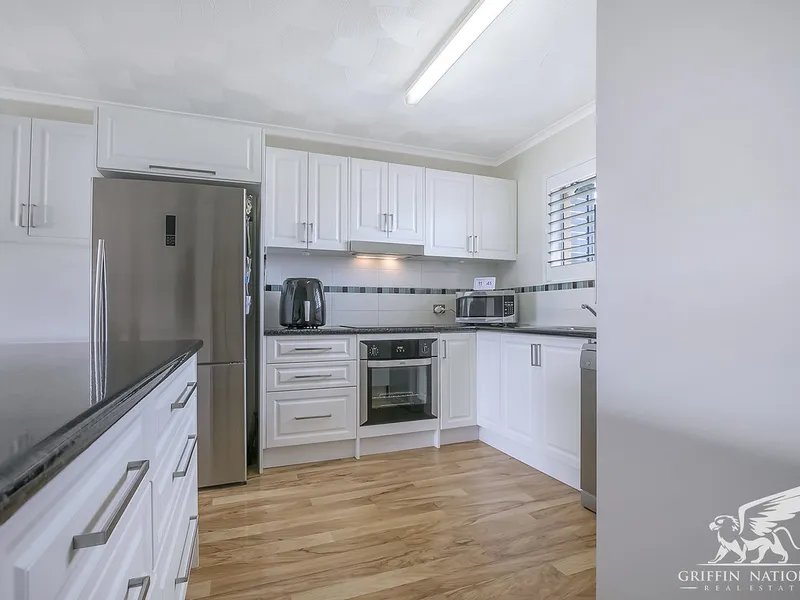 Water Views! Beach! Belvedere Hotel!