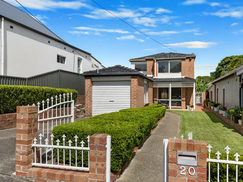 Impressive oversized family home with pool