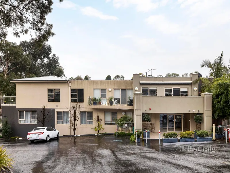 Contemporary living with a resort feel