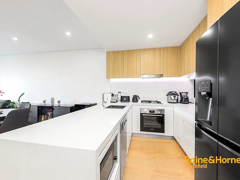 ** One Week Free Rent ** As New Luxury Apartment - Minutes walk to Homebush Station