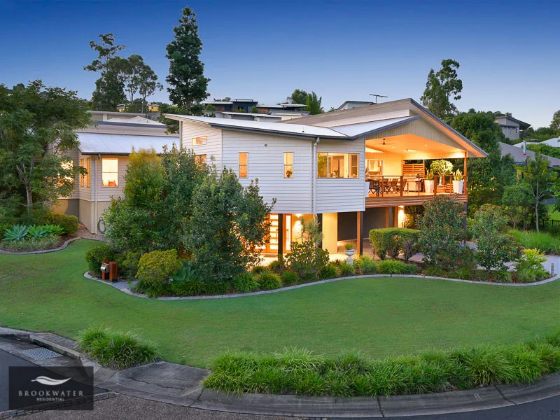 Enjoy this Picture Perfect Golf Course View – Everyday!