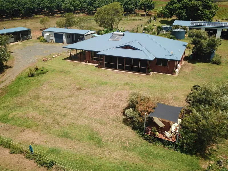 25 ACRES-5BEDROOM HOME-11ML ALLOCATION-STABLES-MASSIVE SHED