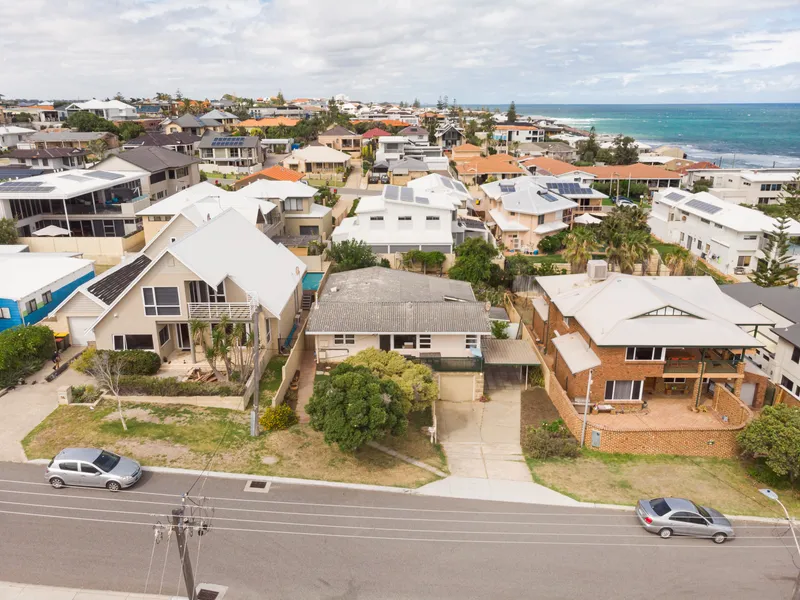 See and smell the ocean!