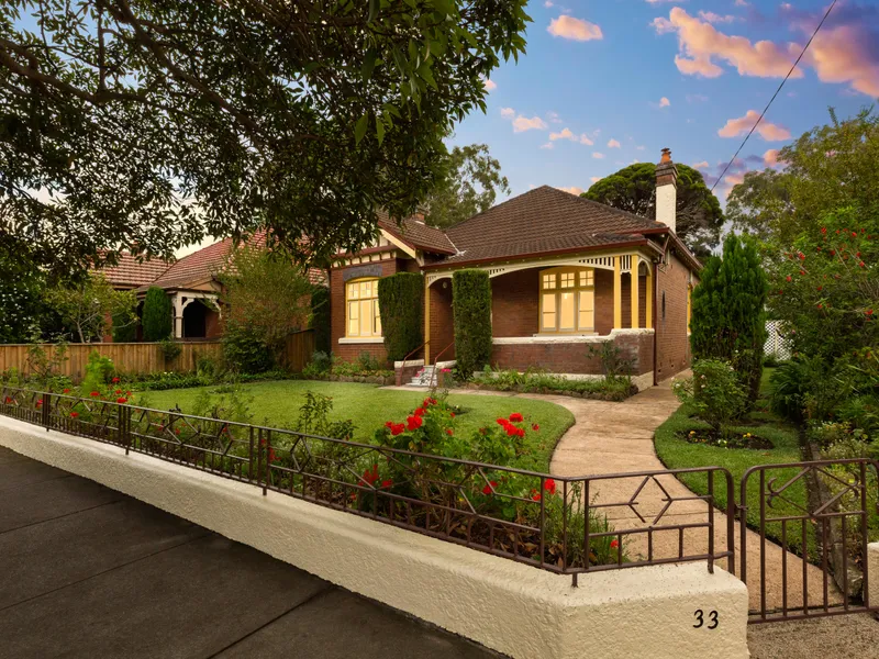 Federation Residence On Approx 929sqm Of Land