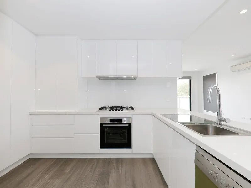 Categorially magnificent ! Location and space is SPOT ON !