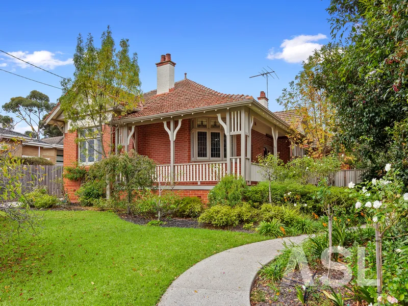Massive Edwardian Style 5 Bedroom House!