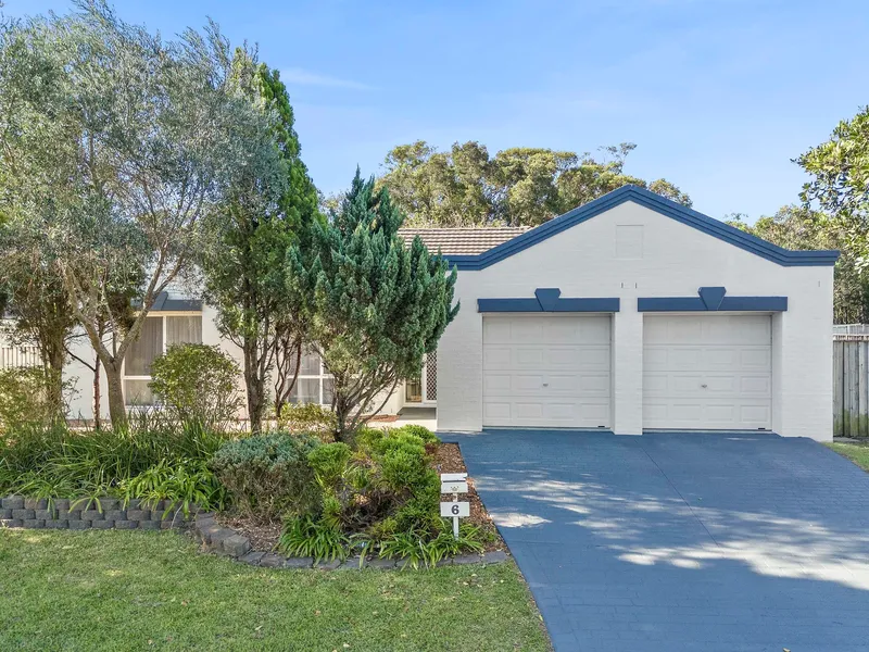 The Ultimate Coastal Lifestyle in the Birdie Beach Estate