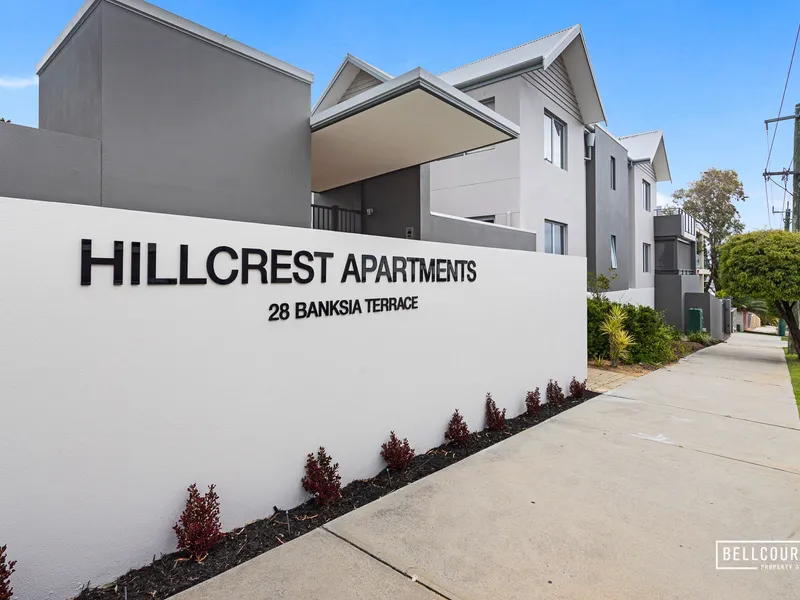 LOCK 'N' LEAVE LIVING