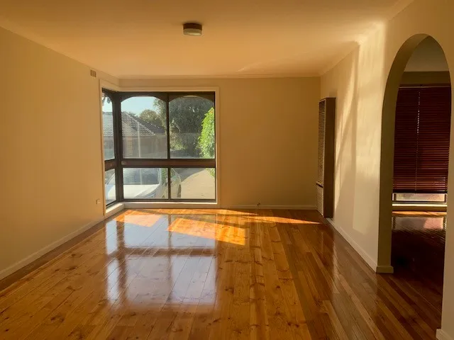 Neat tidy and private unit near all facilities