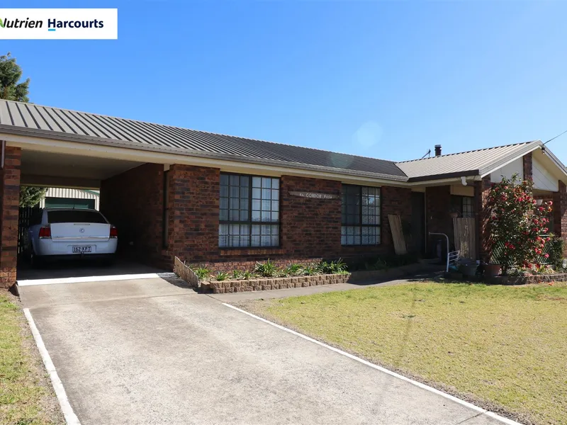 3 Bedroom Brick on 757m2 block in Nice area