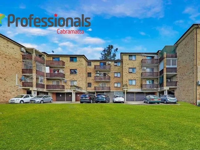 Walk to Amenities !!