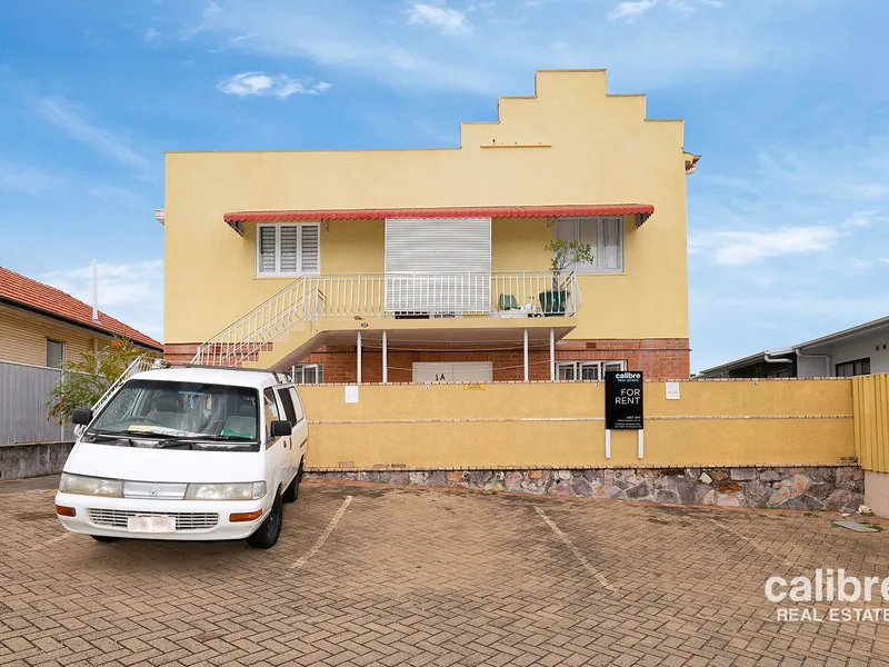 Close to QUT Kelvin Grove - Perfect for students!