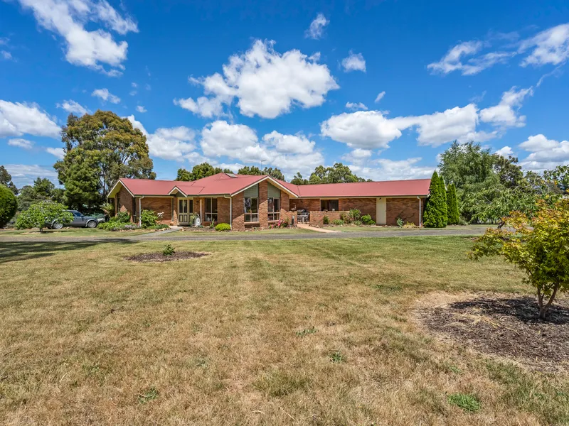 4 Acres of Serenity!