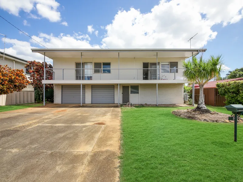 Spacious High-set home with plenty of space in and out