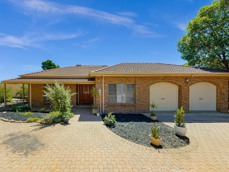 Solid Brick Executive Home - 1923m² Allotment - Garaging for 8 Cars