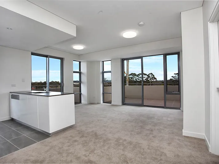 STUNNING TWO BEDROOM APARTMENT