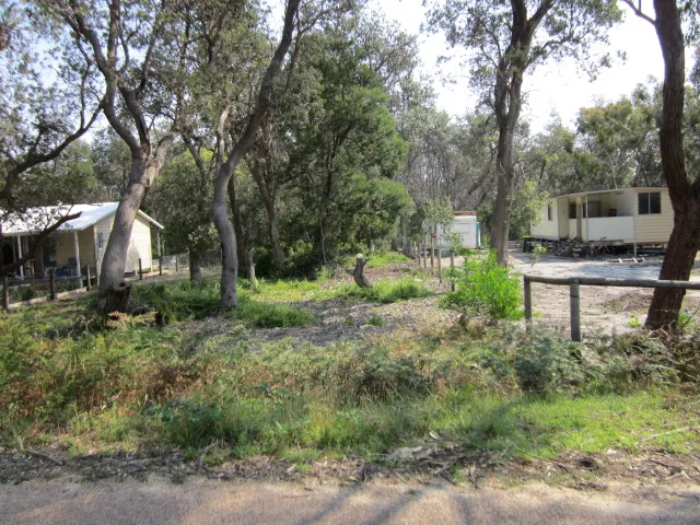 Fully Fenced & Close To Town!!