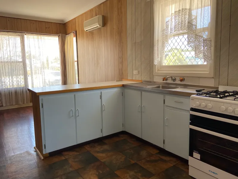 Good Ol' Original Aussie Cottage Home with Large Back Yard