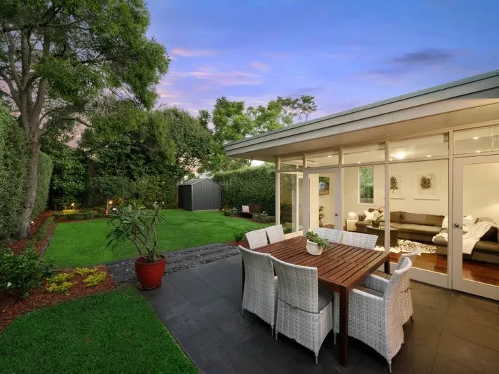 Beautifully presented home in one of the areas most desirable cul-de-sac streets.