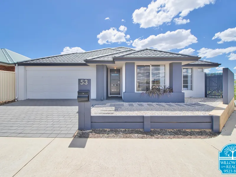 NEAT AND TIDY HOME WITH LOW MAINTENANCE GARDENS!