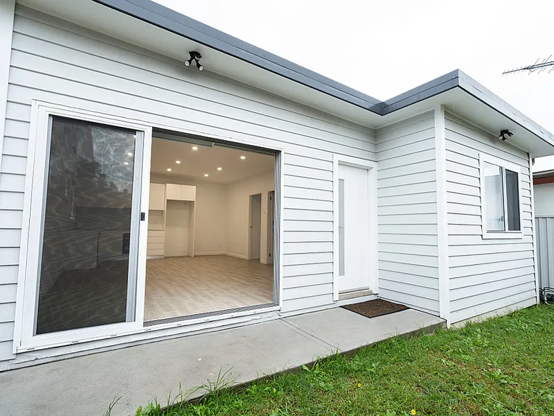 Open Inspection Sat 22/5 from 11:45-12:00pm - Brand New Granny Flat 