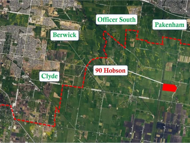 120 ACRES / 48.5 ha OF PRIME DEVELOPMENT OPPORTUNITY!