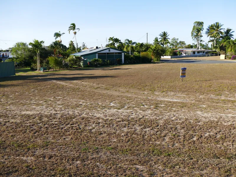 Cardwell house site... Ready to build on!