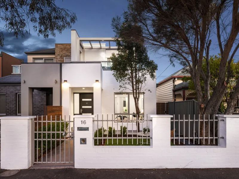 Gorgeous property, best location in Brunswick